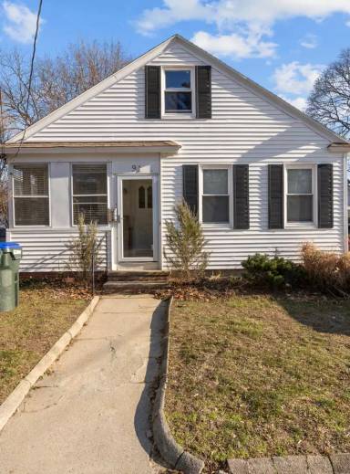 Main picture of 77 Tyndall Ave