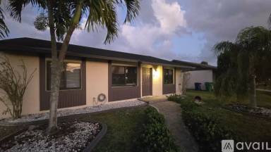 Main picture of 4737 SW 135th Pl