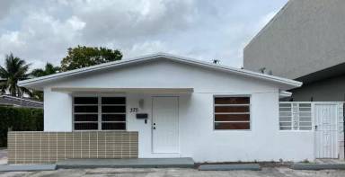 Main picture of 375 E 8th St