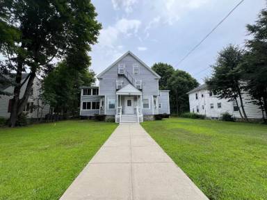 Main picture of 892 Mendon Rd