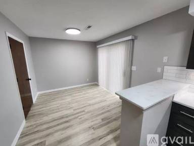 Main picture of 1105 W Cumberland Dr