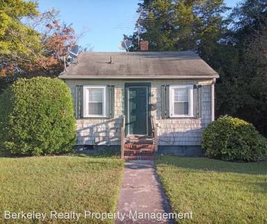 Main picture of 118 Penniman Rd