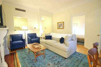 Main picture of 387 Commonwealth Ave