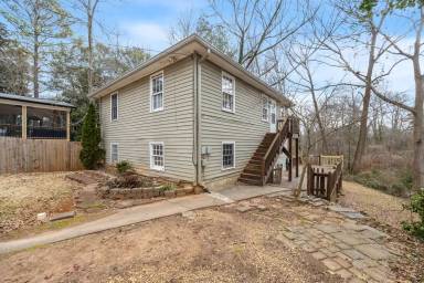 Main picture of 1346 Miller Reed Ave SE