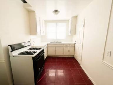 Main picture of 12032 Magnolia Blvd