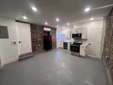 Main picture of 2615 Victor St