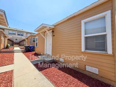 Main picture of 3873 1/2 39th St