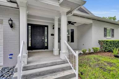 Main picture of 1027 Chichester St