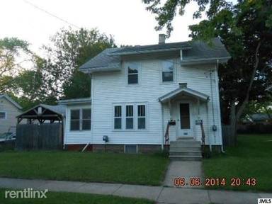 Main picture of 312 Douglas St