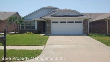 Main picture of 724 Humming Fish Dr
