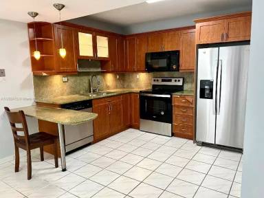 Main picture of Calussa Club Village Condo