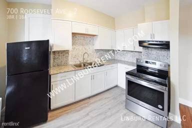 Main picture of 702 Roosevelt Ave