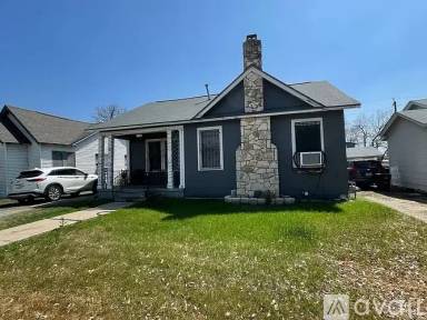 Main picture of 518 Topeka Blvd