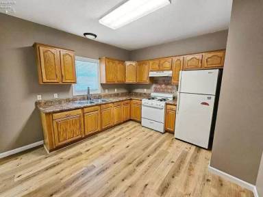 Main picture of 245 Jefferson St