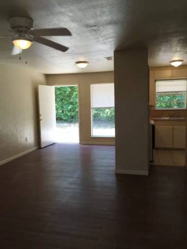Main picture of 629 S Beaulah St