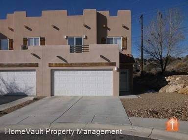 Main picture of 1903 Hollyhock Cir
