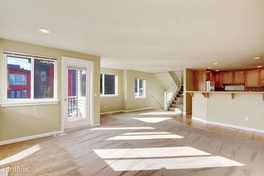 Main picture of 3643 22nd Ave W