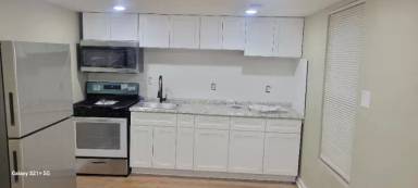 Main picture of 5002 Griscom St