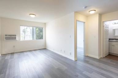 Main picture of 2816 San Marino St