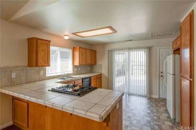 Main picture of 2675 Ceanothus Ave