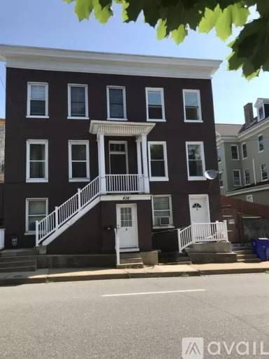 Main picture of 436 W Washington St