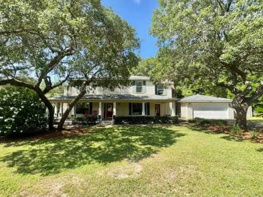 Main picture of 620 Grenada Way