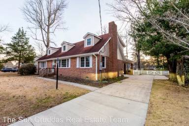 Main picture of 1009 Sioux Dr