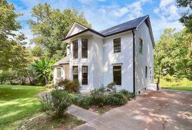 Main picture of 14301 Hackamore Dr