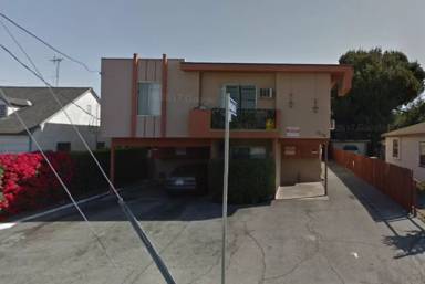 Main picture of 12126 Oxnard St
