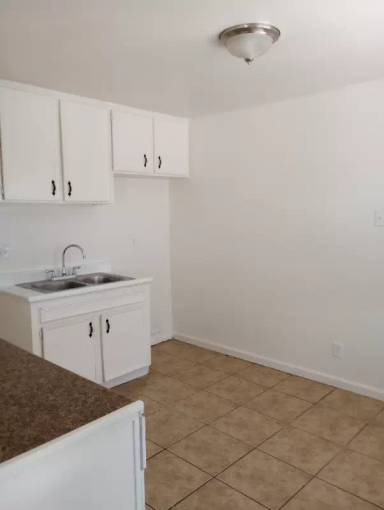 Main picture of 1901 Beale Ave