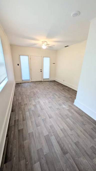 Main picture of 1619 Lexington Ave