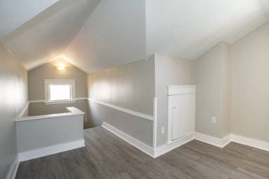 Main picture of 3496 W 125th St