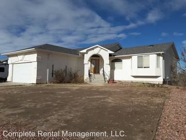 Main picture of 111 S Golfwood Dr W