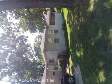 Main picture of 3304B E Portland St