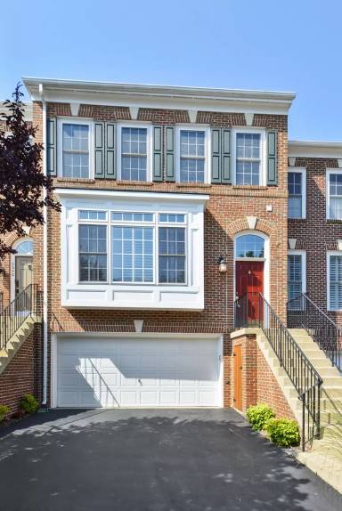 Main picture of 5644 Governors Pond Cir