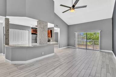 Main picture of 3417 NW 44th St