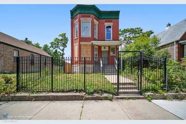 Main picture of 6420 S Marshfield Ave