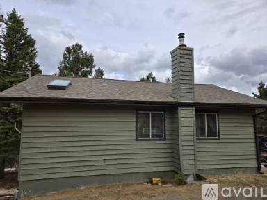Main picture of 137 Columbine Rd