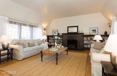 Main picture of 3456 Oak Knoll Blvd