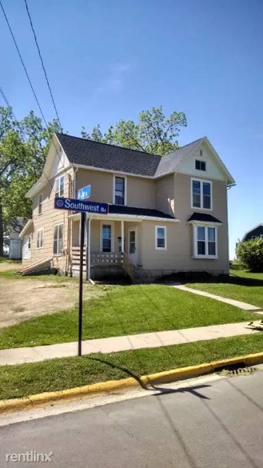 Main picture of 605 Southwest Rd