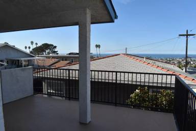 Main picture of 4554 Newport Ave