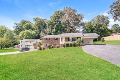 Main picture of 5705 Haynes Sterchi Rd