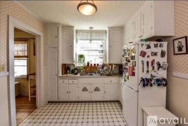 Main picture of 3736 10th Ave S