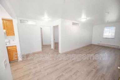 Main picture of 701 San Pablo Ave
