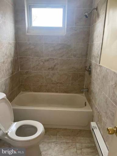 Main picture of 2601 S Dewey St