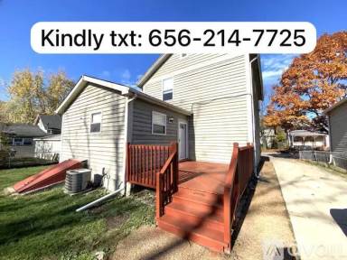 Main picture of 784 E Galena Blvd