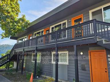 Main picture of 6905 N John Ave Portland, OR 97203