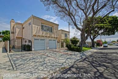 Main picture of 3229 Raintree Ave