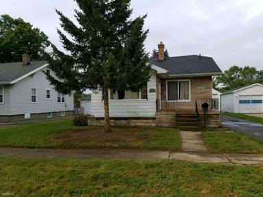 Main picture of 2549 Tyrone St