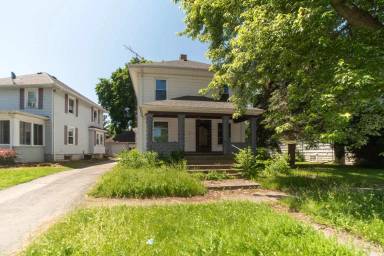 Main picture of 241 E South St